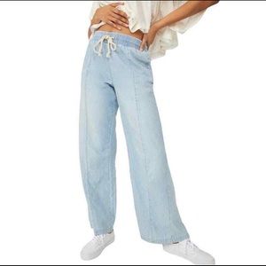 NWOT Free People Denim Jogger Wide Leg Pants Light Blue Wash Size XS